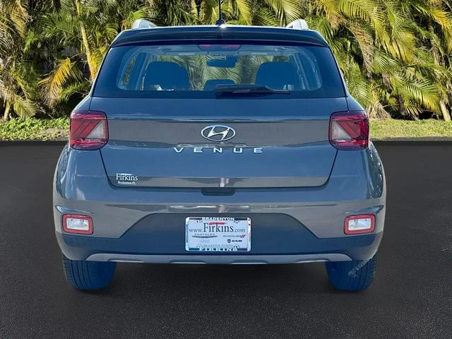 Used 2025 Gray Hyundai SEL image 6
