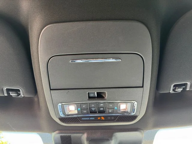 Used 2025 Agate Black Metallic Ford Lariat image 24