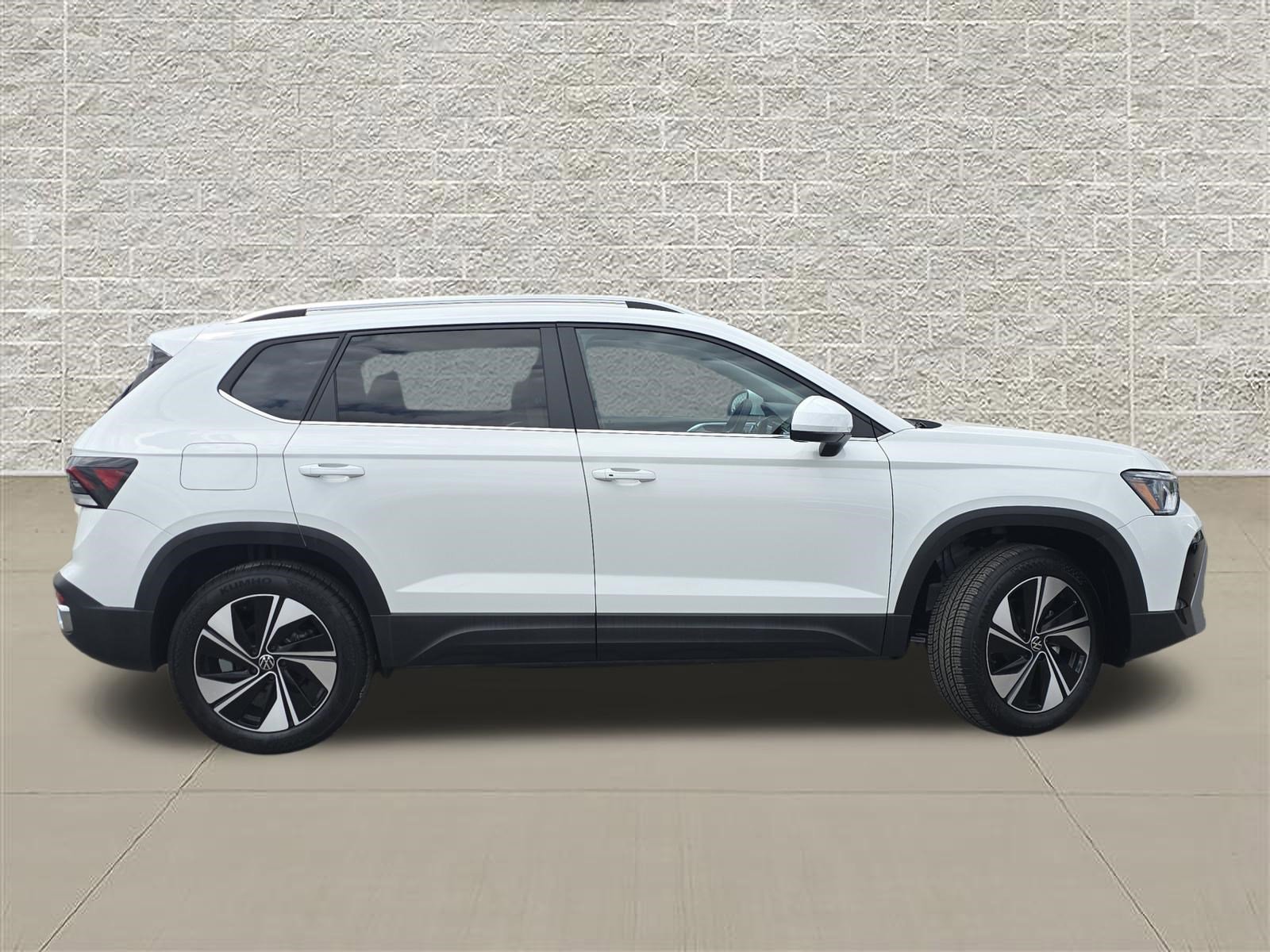 New 2026 Pure White Volkswagen SE image 8