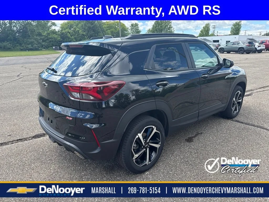 Used 2023 Mosaic Black Metallic Chevrolet RS image 5
