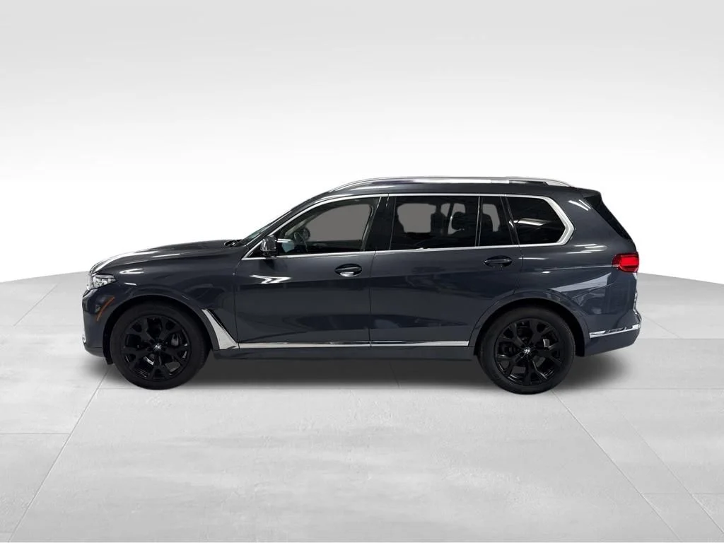 Used 2020 Gray BMW xDrive40i image 2