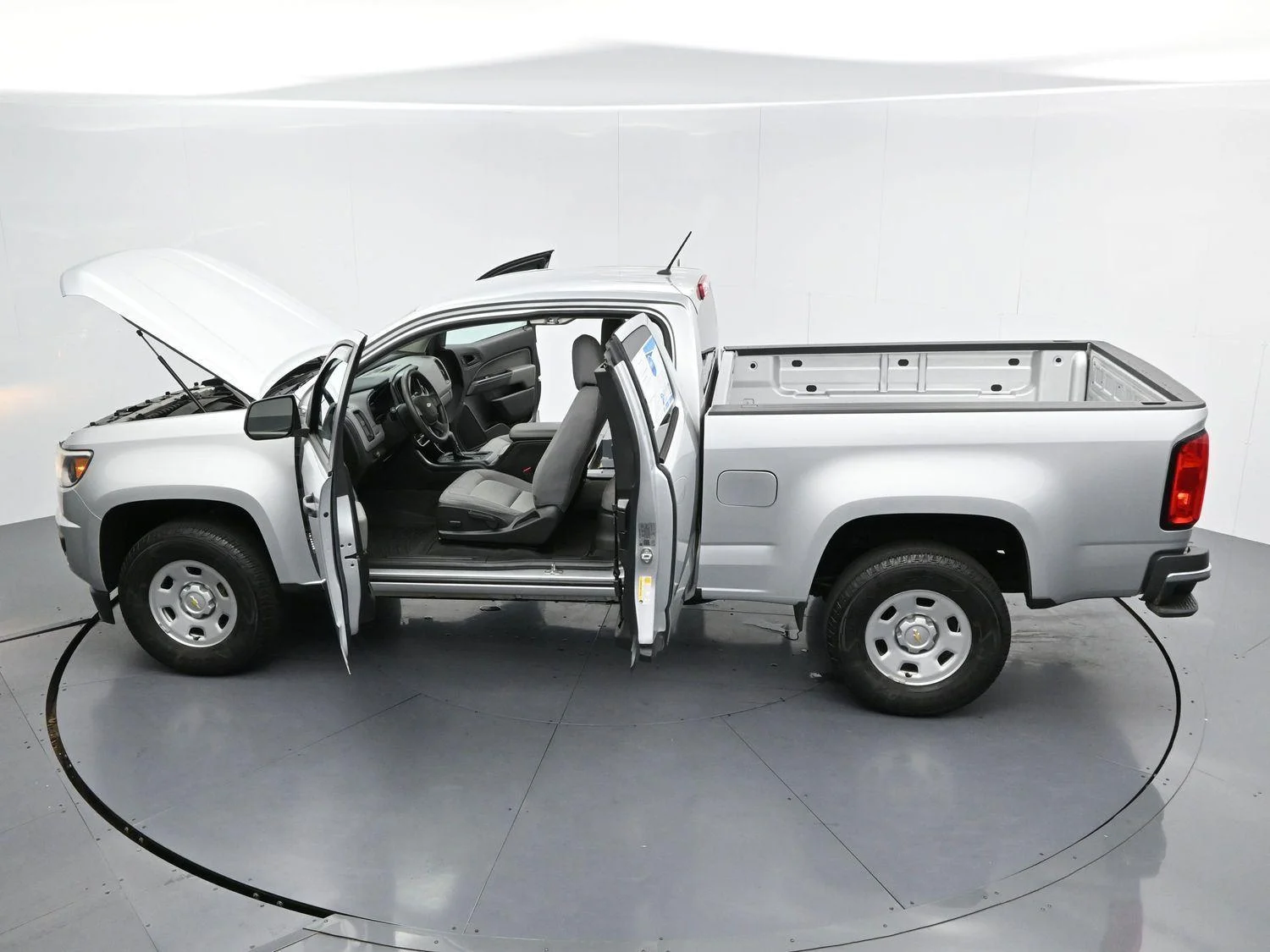 Used 2019 SILVER ICE METALLIC Chevrolet 2WD Work Truck image 35