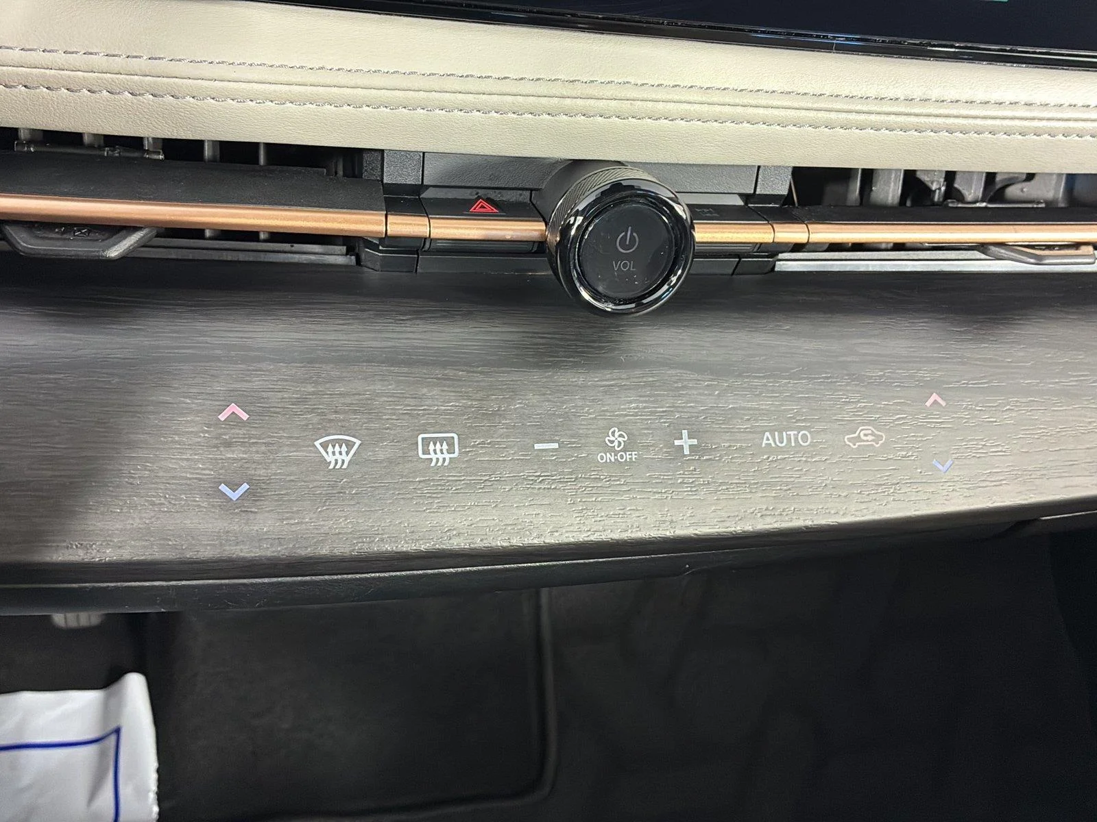 Used 2024 Black Diamond Pearl Nissan EVOLVE+ image 33