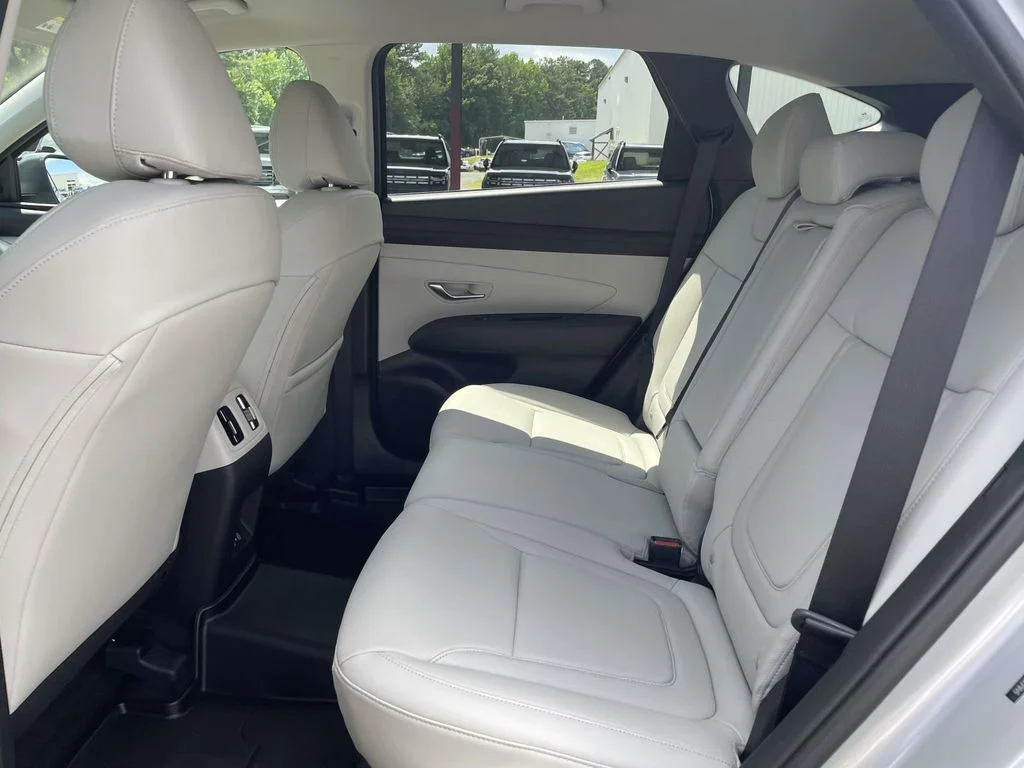 New 2026 Silver Hyundai SEL Plus image 12