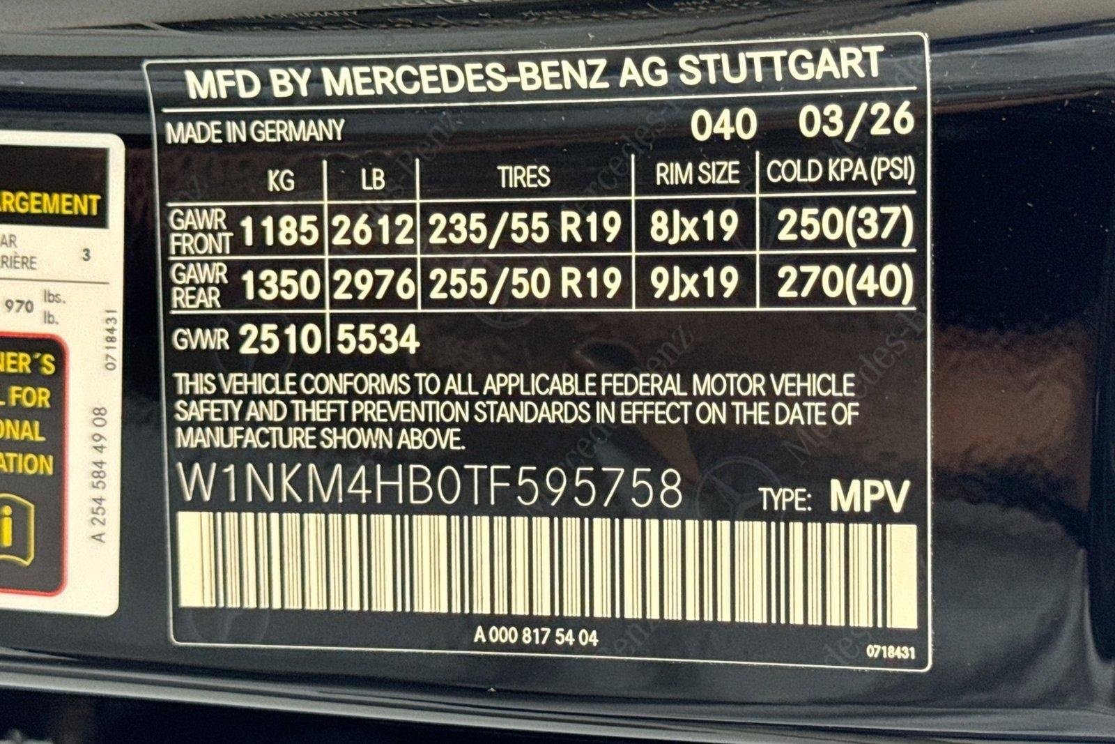 New 2026 Black Mercedes-Benz GLC 300 image 30