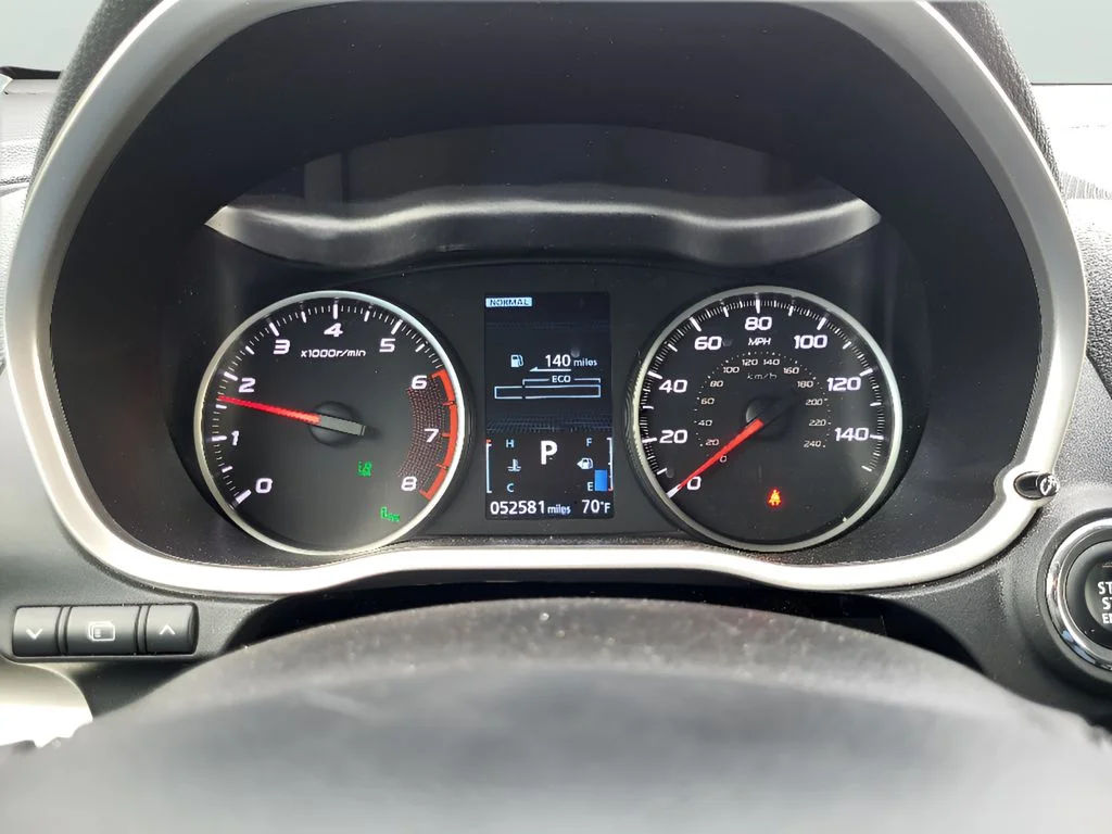 Used 2024 Lightning Blue Metallic Mitsubishi SE image 13