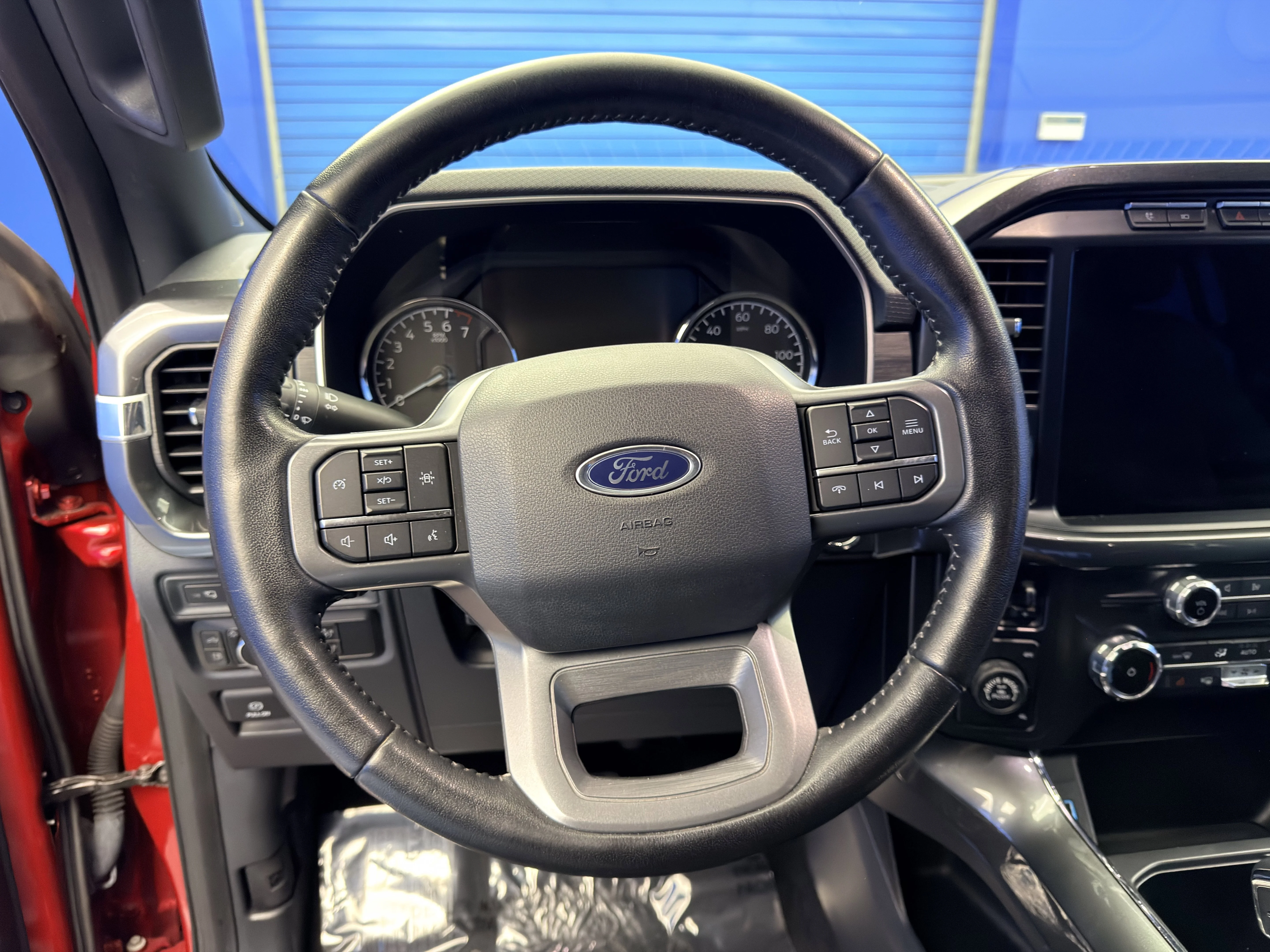 Used 2022 Rapid Red Metallic Tinted Clearcoat Ford XLT image 14
