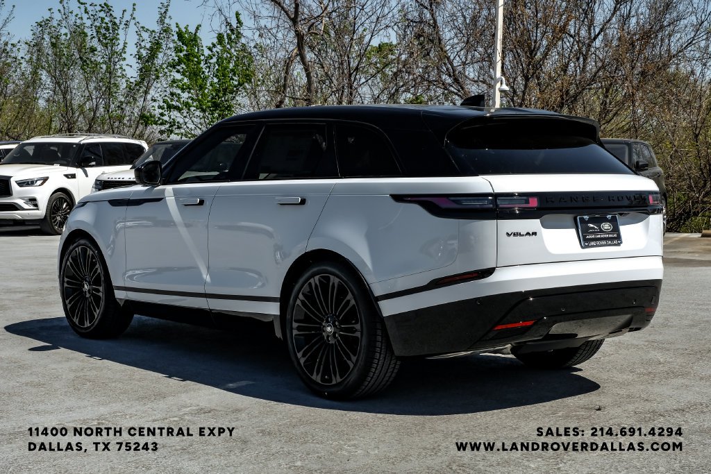 Certified Used 2026 White Land Rover Dynamic SE image 8