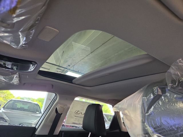 New 2026 Ultra White Lexus PREMIUM image 22
