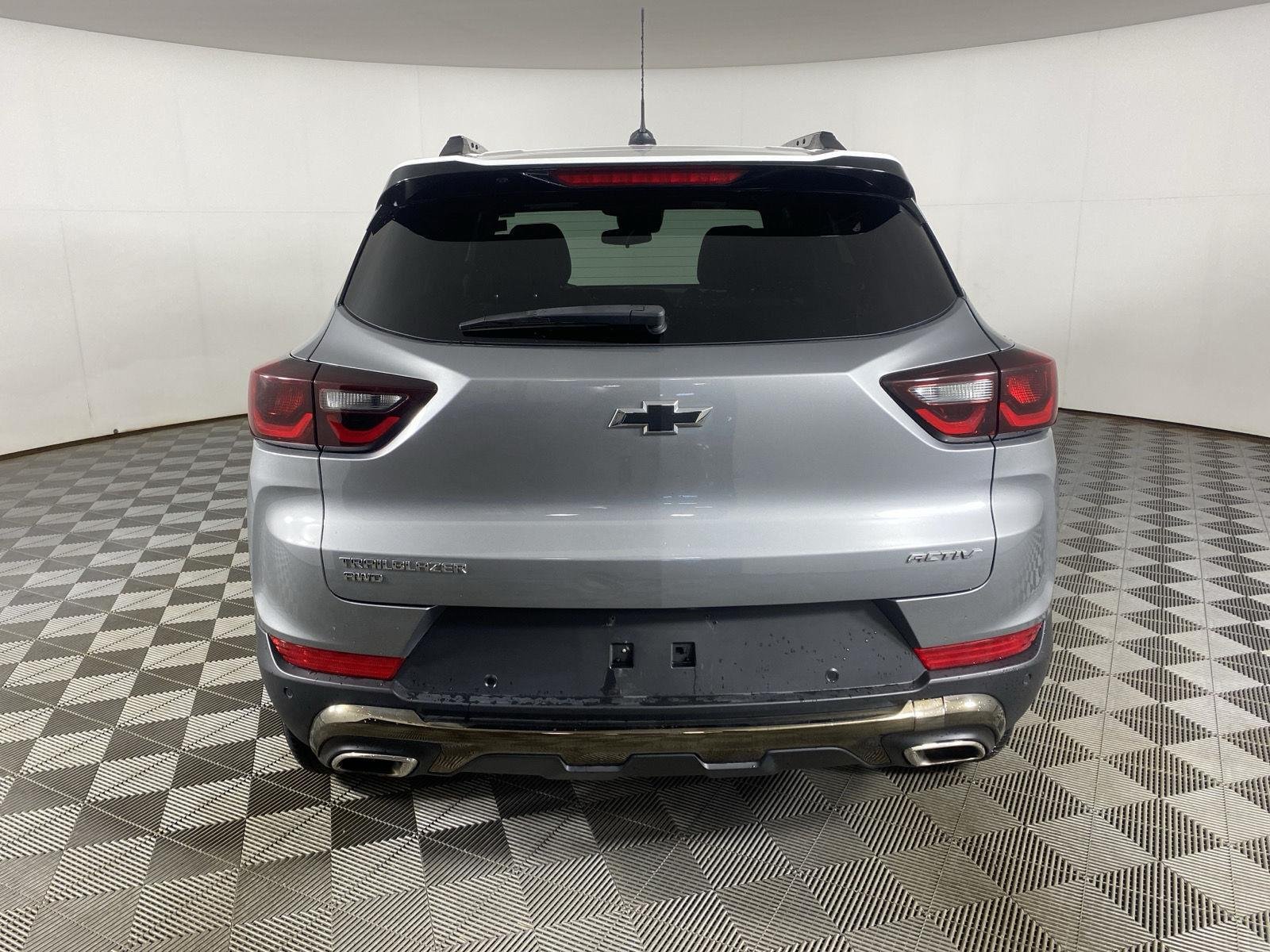 Used 2024 Sterling Gray Metallic Chevrolet ACTIV image 6