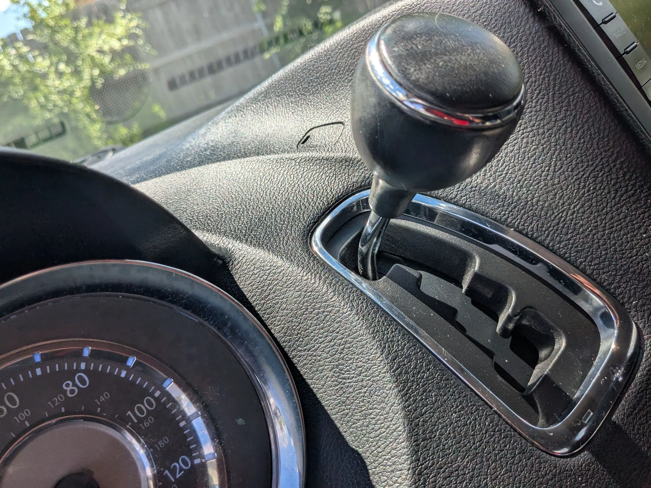 Used 2015 Brilliant Black Crystal Pearlcoat Chrysler Touring-L image 21
