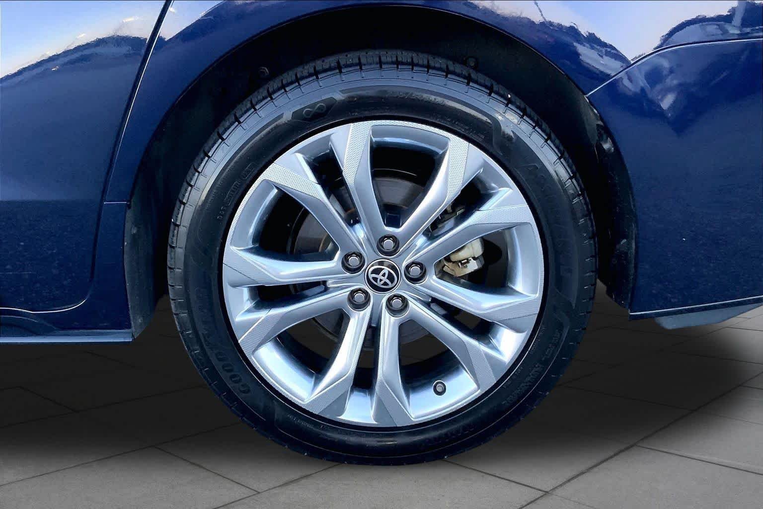 Used 2022 Blueprint Toyota Platinum image 10