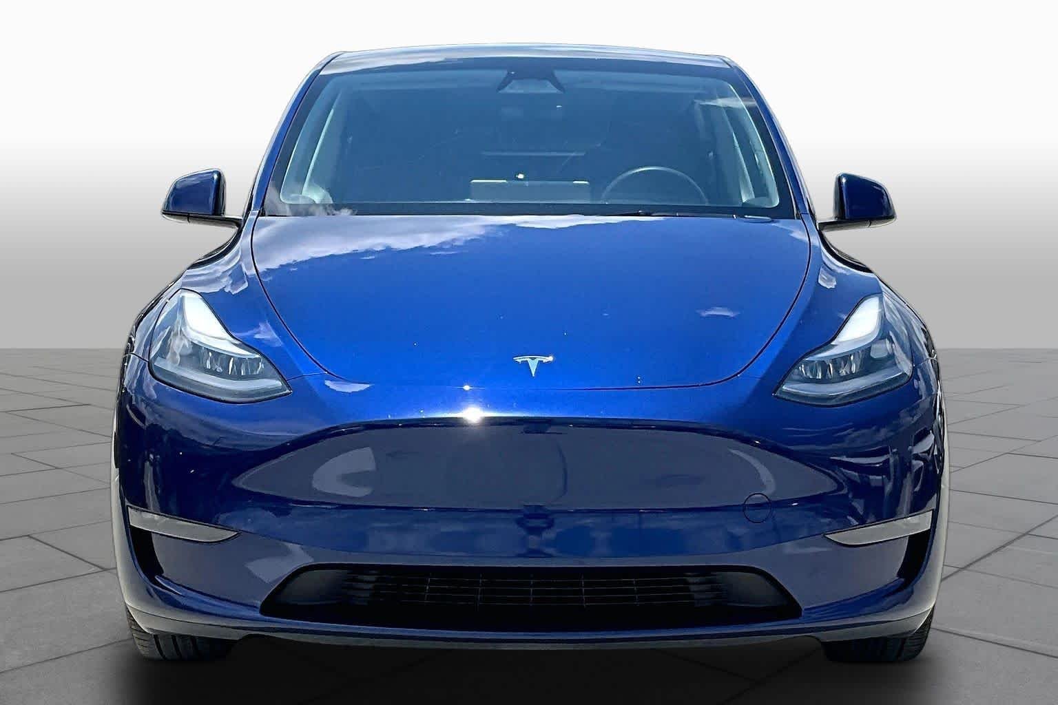 Used 2024 Deep Blue Metallic Tesla Long Range image 3