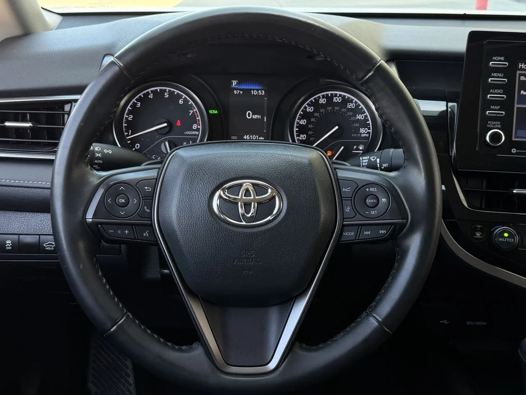 Used 2023 White Toyota SE image 13