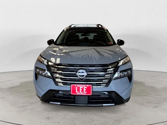 New 2026 Gray Nissan Platinum image 8