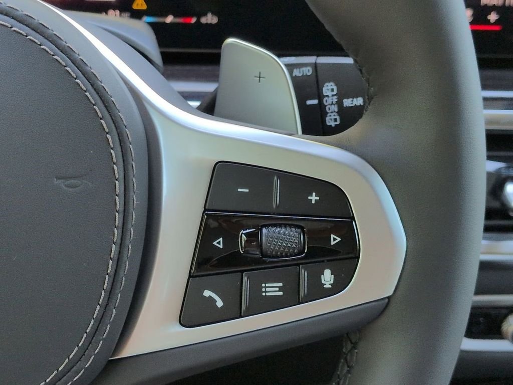 New 2026 Gray Metallic BMW xDrive40i image 27
