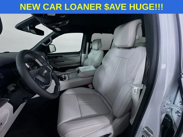 New 2026 Bright White Clear-Coat Exterior Paint Jeep Grand Wagoneer image 21