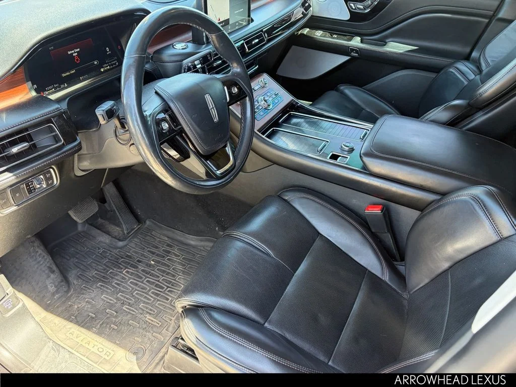 Used 2021 Black Lincoln Reserve image 11