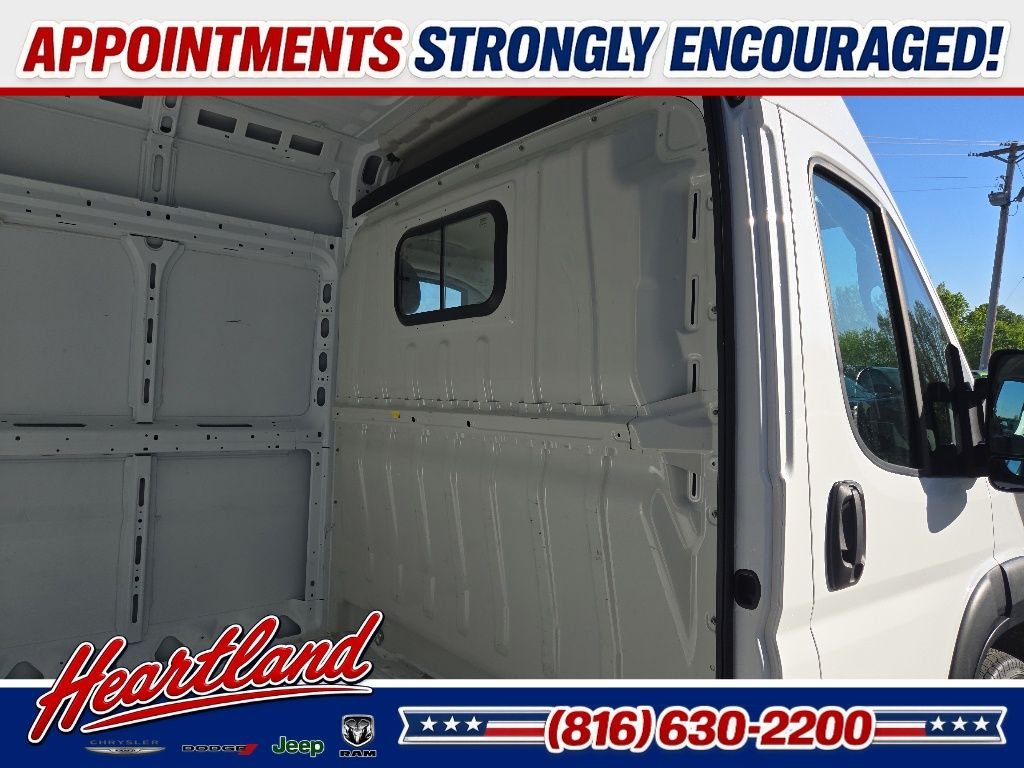 Used 2025 White Ram High Roof image 76