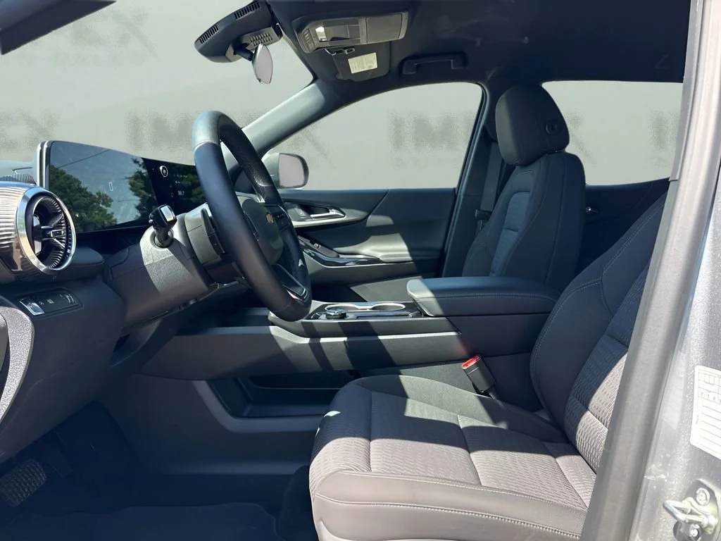 Used 2026 Sterling Gray Metallic Chevrolet LT image 21