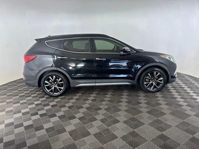 Used 2017 Black Hyundai 2.0T Ultimate image 4