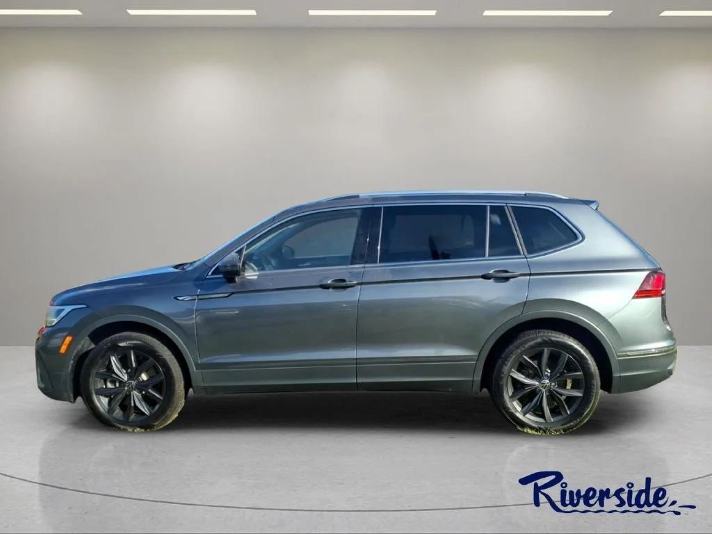 Used 2024 Gray Volkswagen 2.0T SE image 5