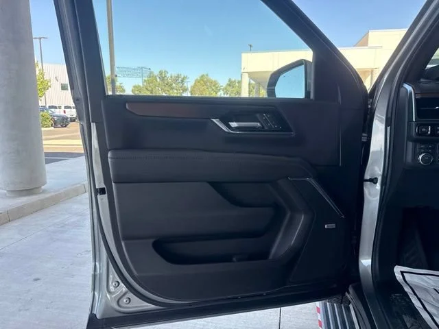 2026 GMC Yukon XL Denali - Photo 11