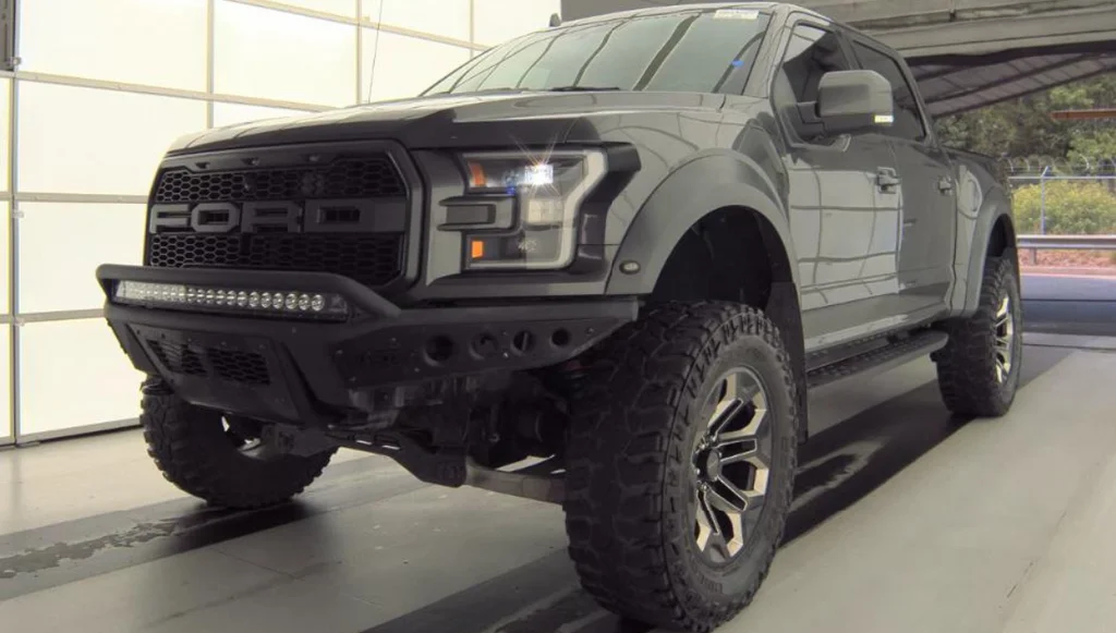 Used 2019 Gray Ford Raptor image 1