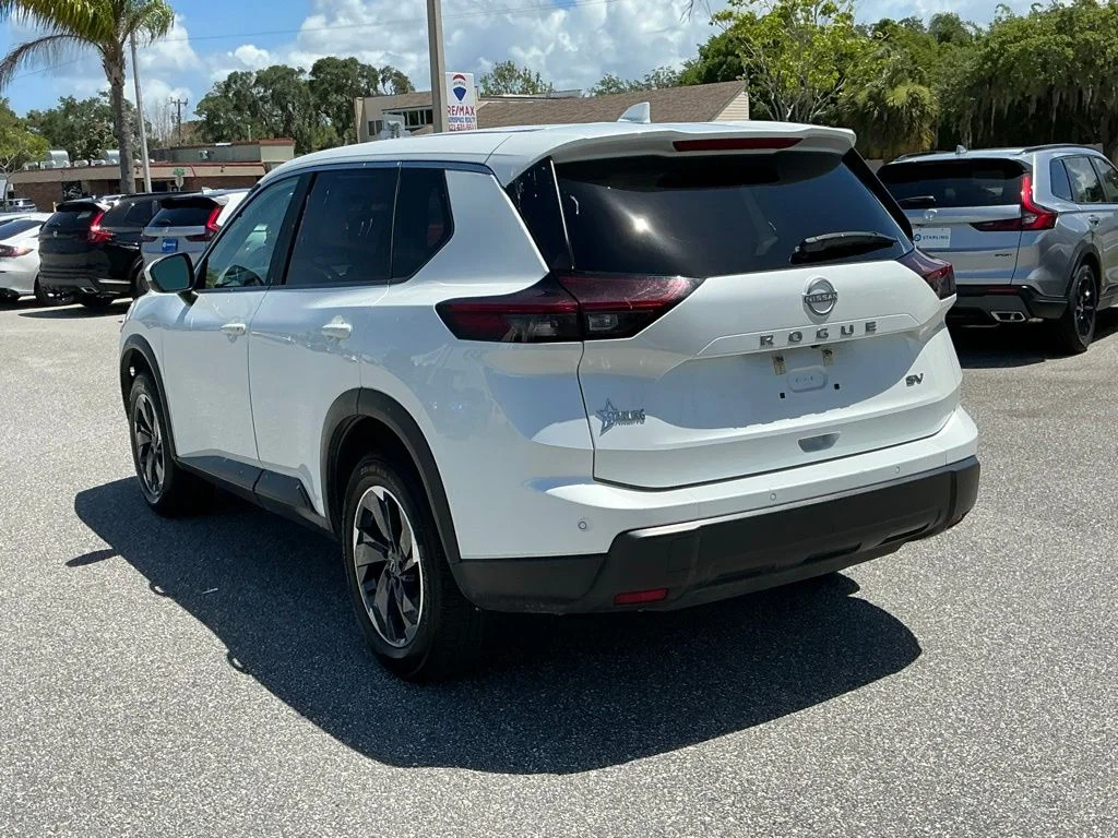 Used 2024 White Nissan SV image 7