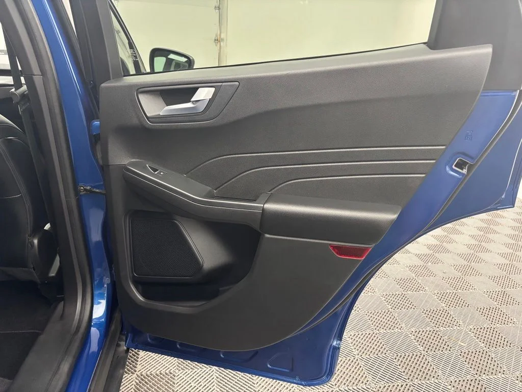 Used 2023 Blue Ford ST-Line Elite image 37