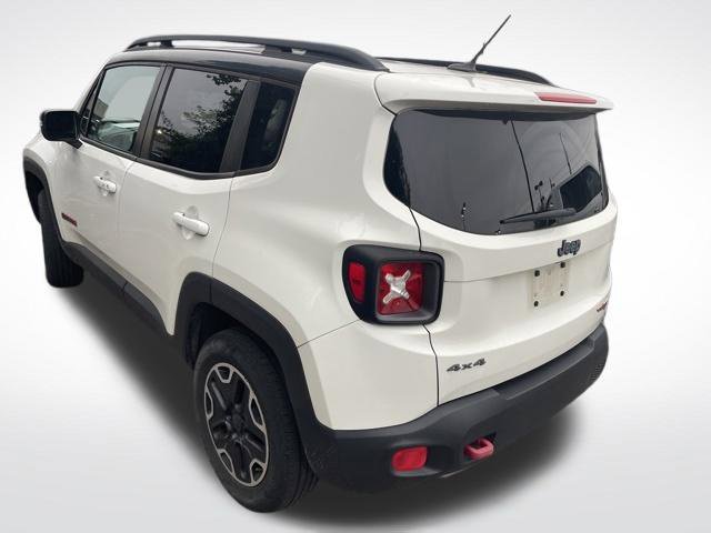 Used 2016 White Jeep Trailhawk image 7
