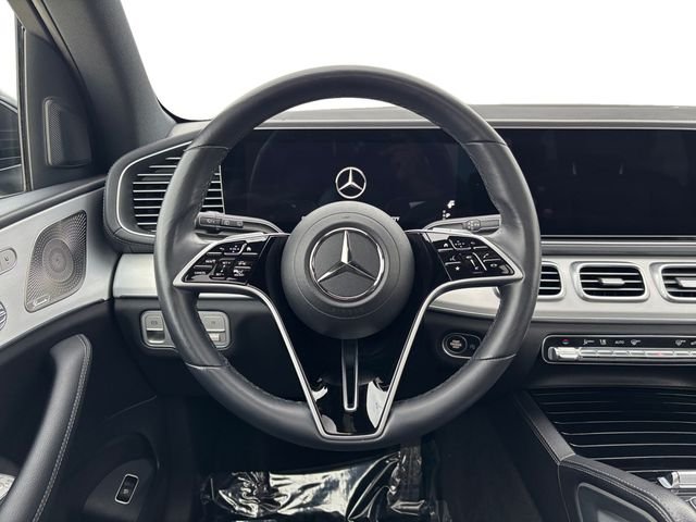 Used 2025  Mercedes-Benz GLS 450 image 13