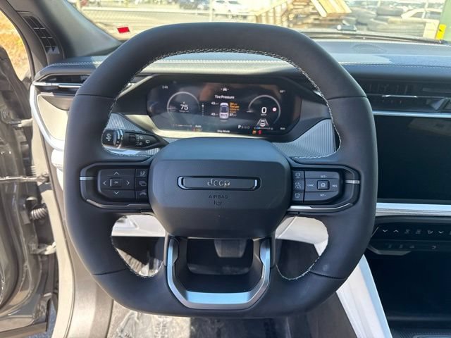 New 2026 Sting-Gray Clear-Coat Exterior Paint Jeep Limited image 21