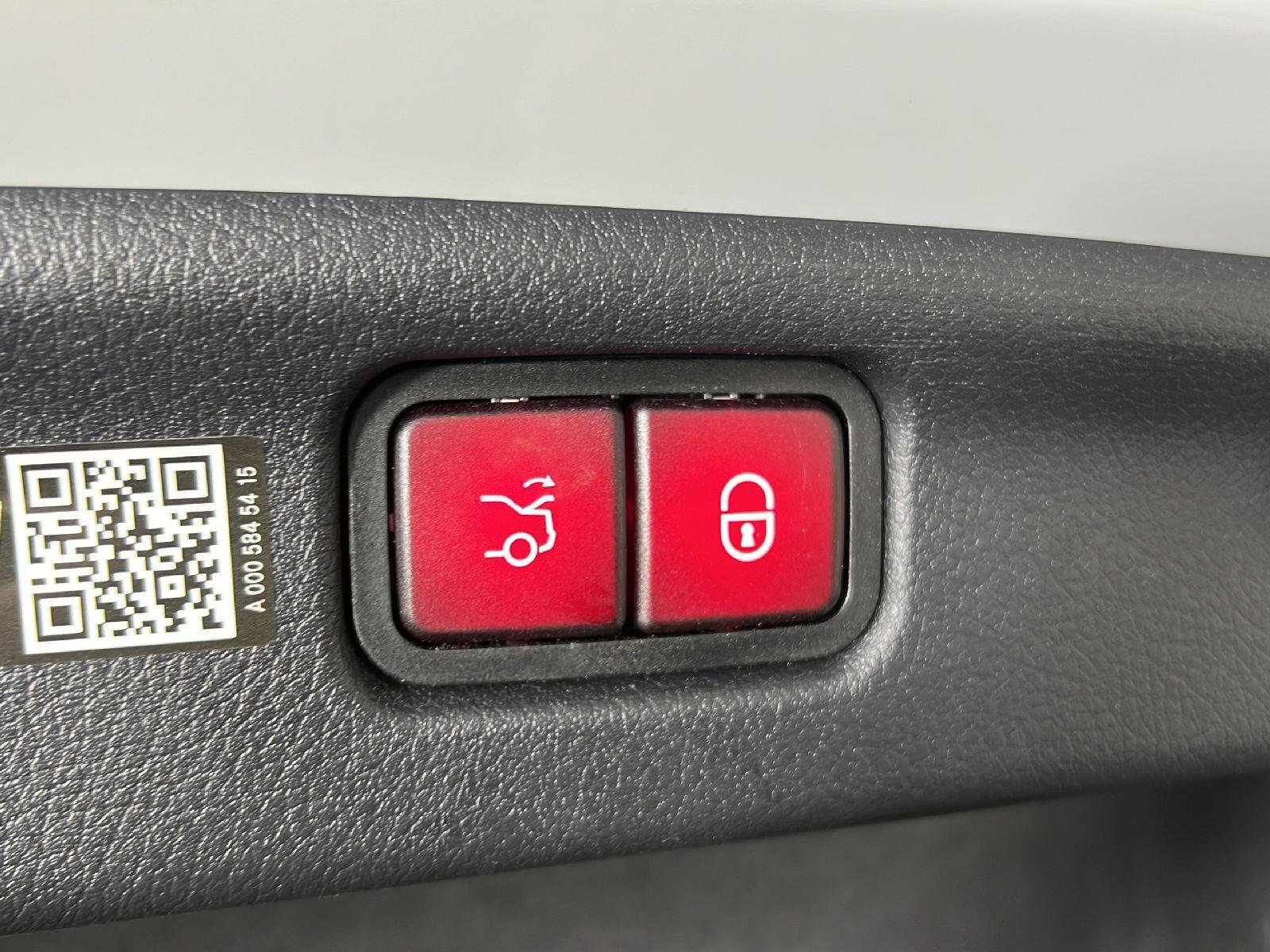 Used 2026 MANUFAKTUR Alpine Grey Mercedes-Benz C 300 image 33