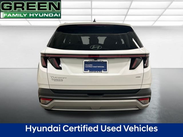 Certified Used 2025 White Hyundai SEL Convenience image 5