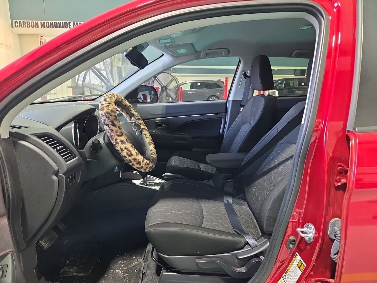 Used 2026 Red Diamond Mitsubishi ES image 3