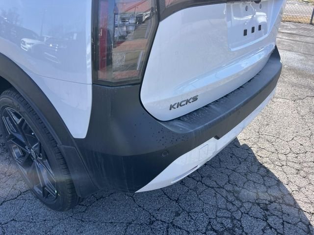 New 2026 Aspen White TriCoat Nissan SR image 10