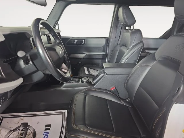 Used 2022 Oxford White Ford Badlands image 11