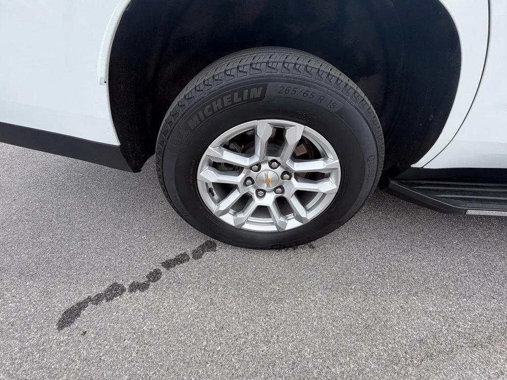 Used 2025 Summit White Chevrolet LT image 18