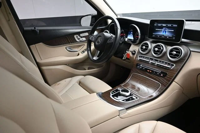 Used 2019 Black Mercedes-Benz GLC 300 image 13