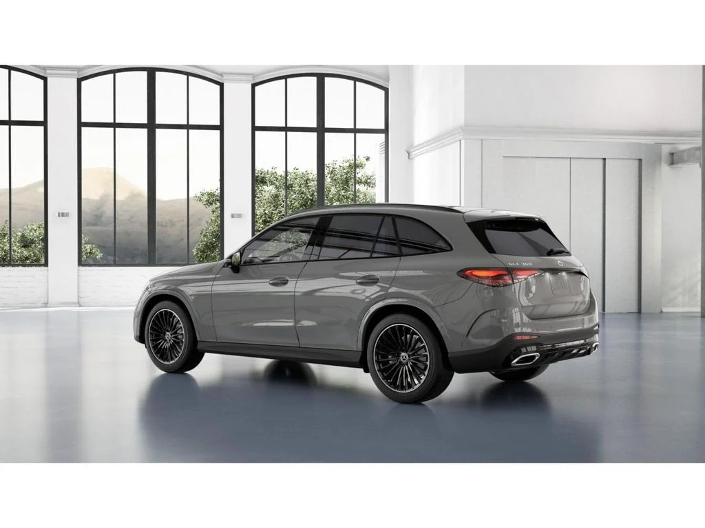 New 2027 White Mercedes-Benz GLC 300 image 30
