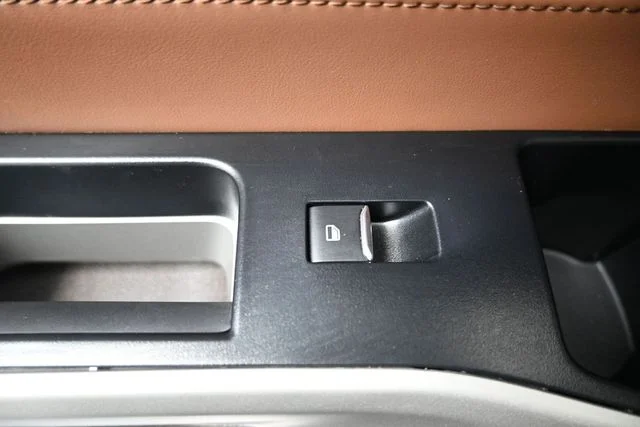Used 2021 Black Ford King Ranch image 10