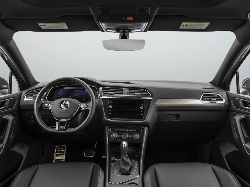 Used 2019  Volkswagen 2.0T SEL R-Line image 20