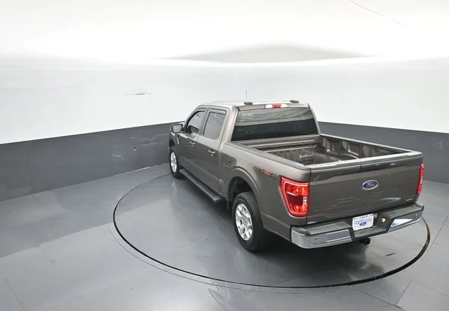 Certified Used 2023 Stone Gray Metallic Ford XLT image 27