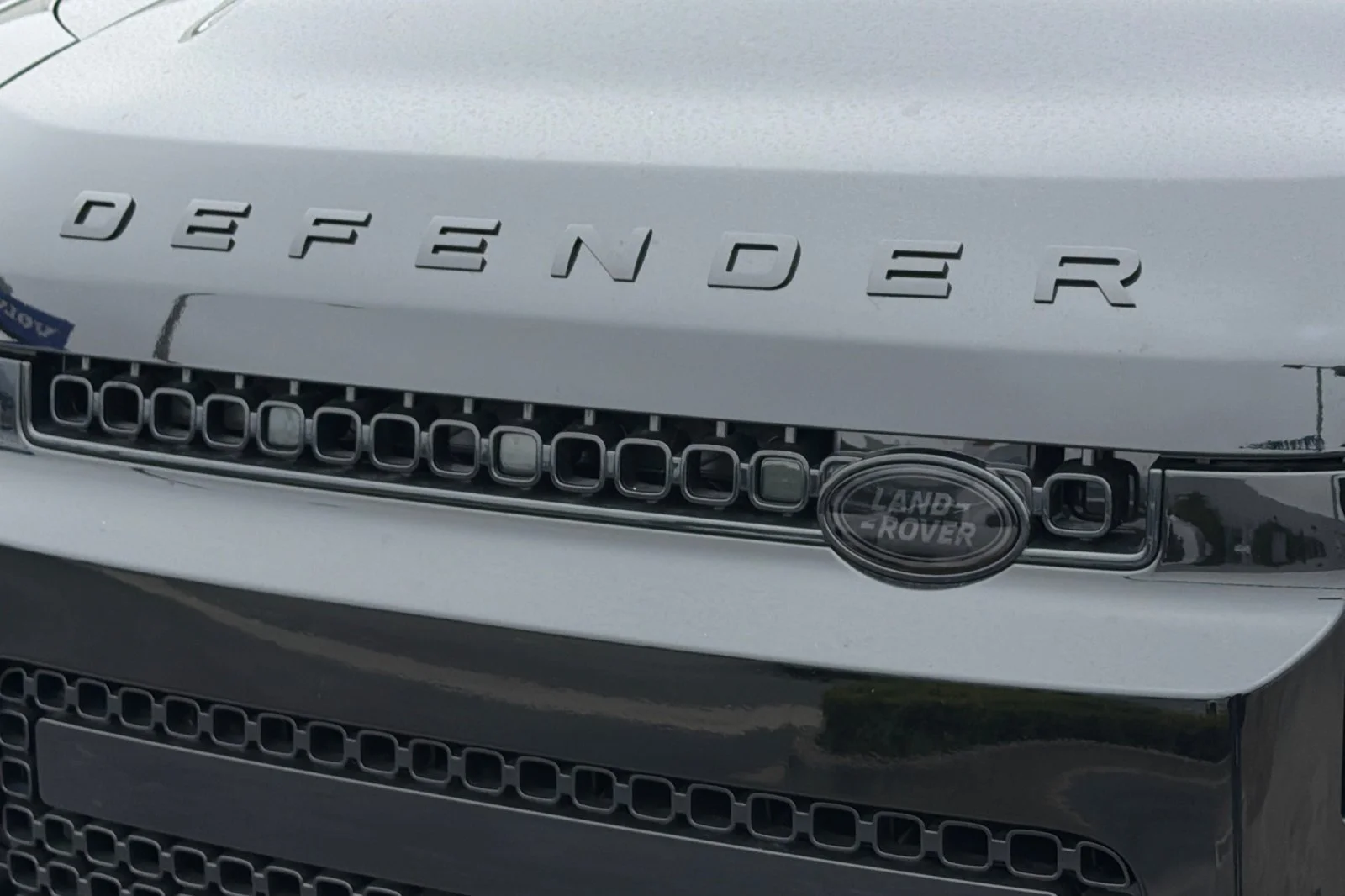 2026 Land Rover Defender OCTA Black - Photo 27