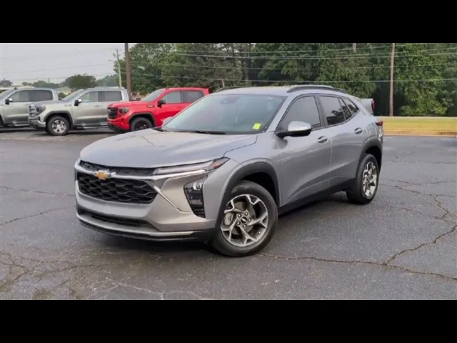 Used 2025 Sterling Gray Metallic Chevrolet LT image 4