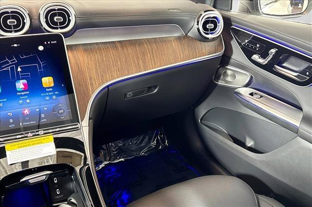 New 2026 Polar White Mercedes-Benz GLC 300 image 51