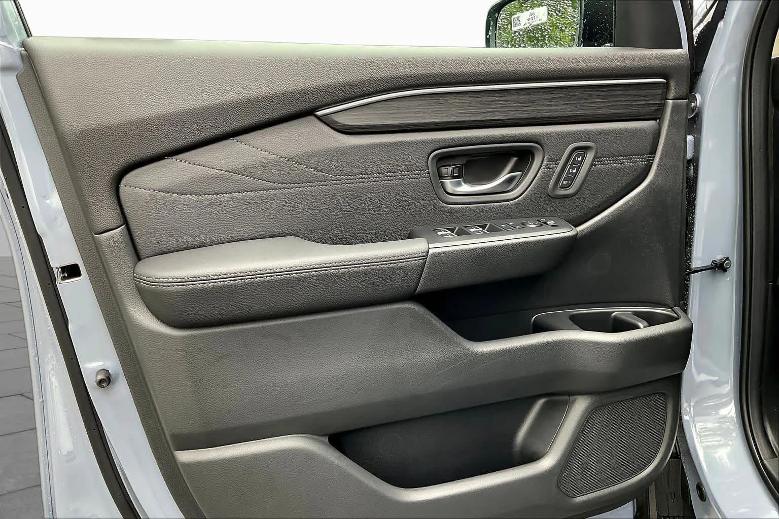 New 2026 Sonic Gray Pearl Honda Touring image 10