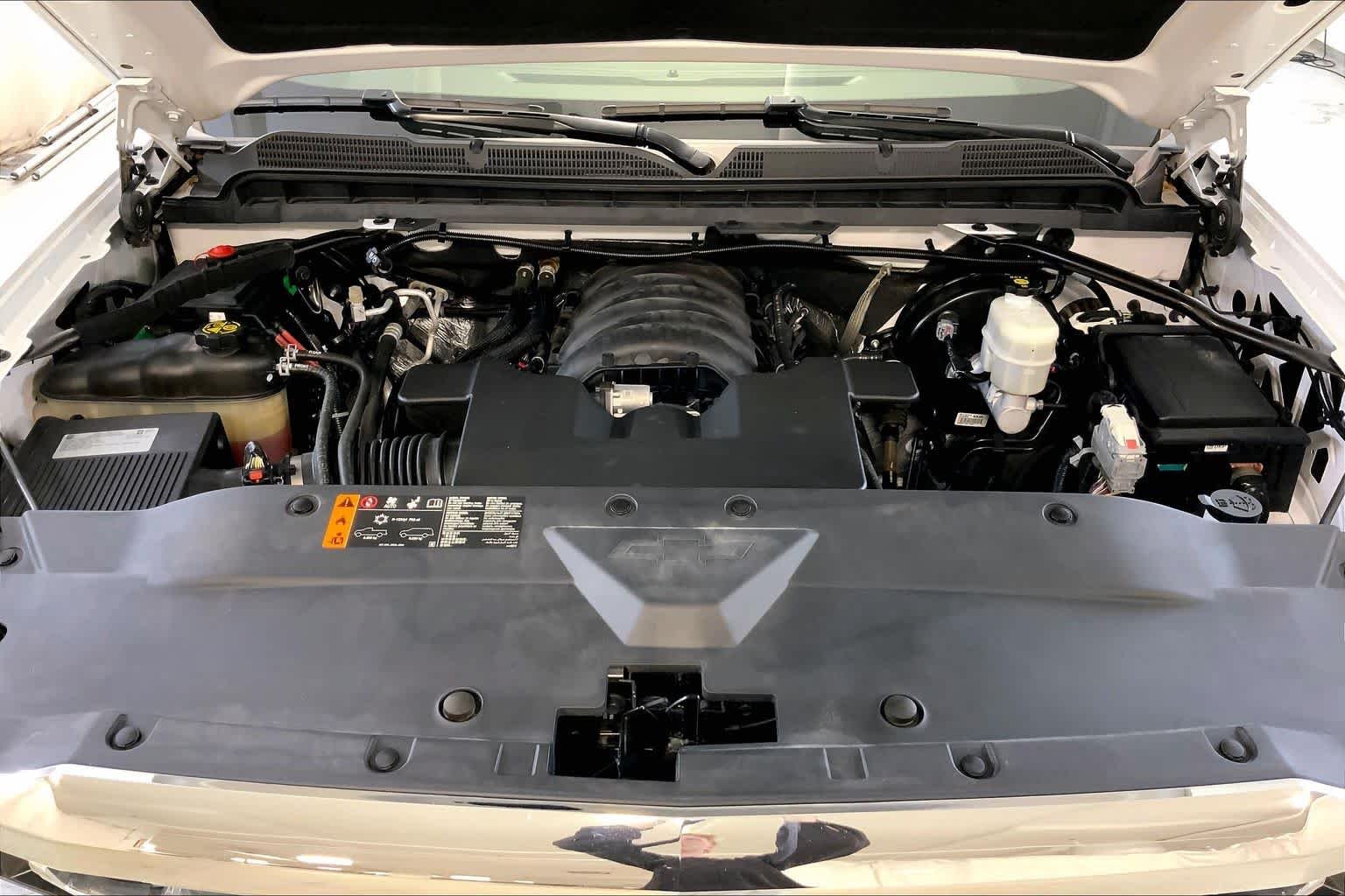 Used 2018 Summit White Chevrolet LTZ image 30