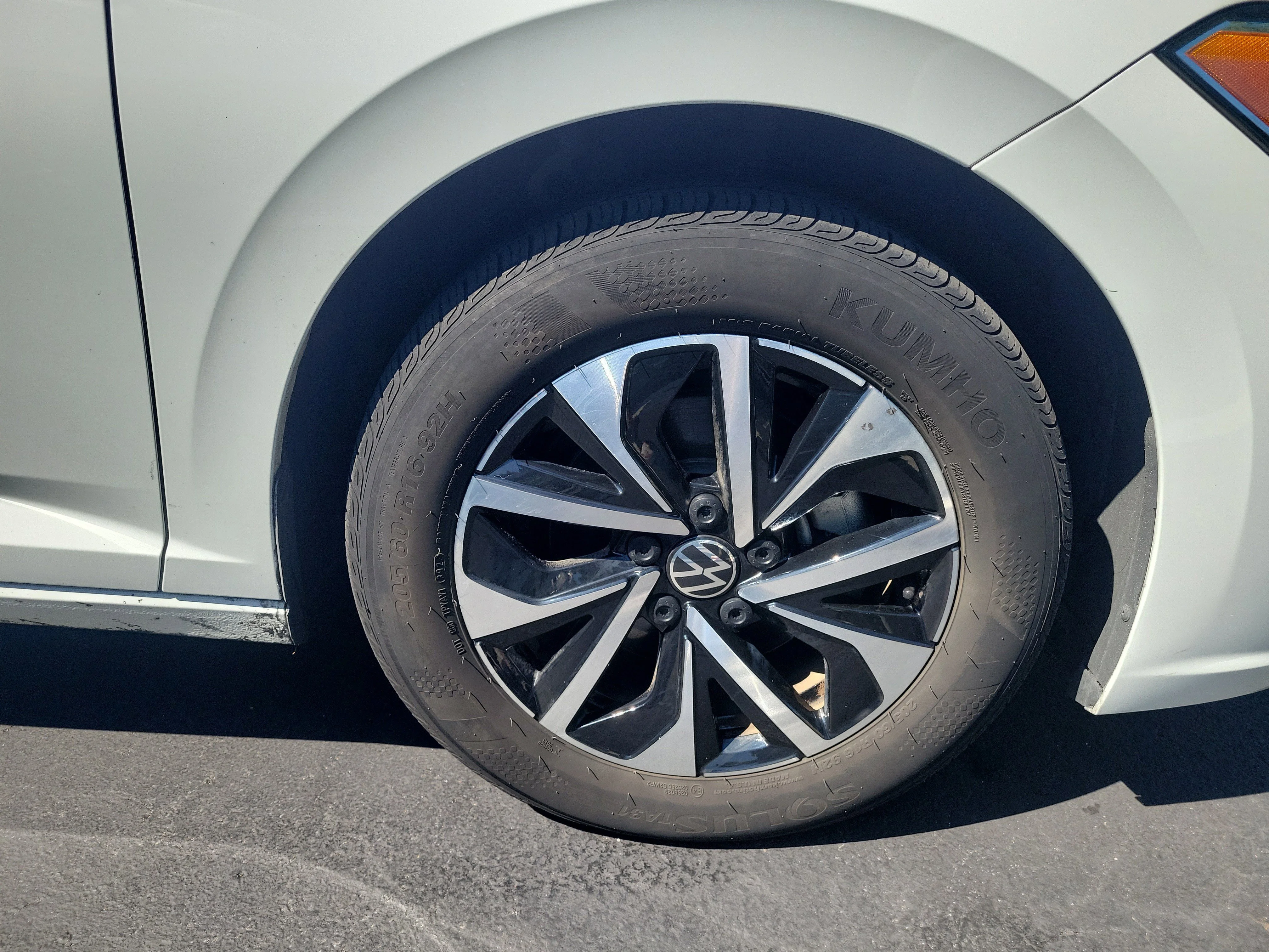 3VW5M7BU1RM031204